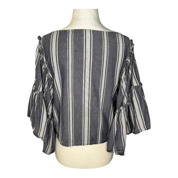 Hollister Women's Size Small Striped Cropped Blouse Blue‎ Bell  Flare Sleeve - Picture 3 of 7